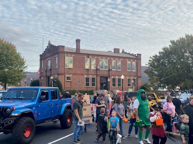 Trick or Treat on the Square Main photo